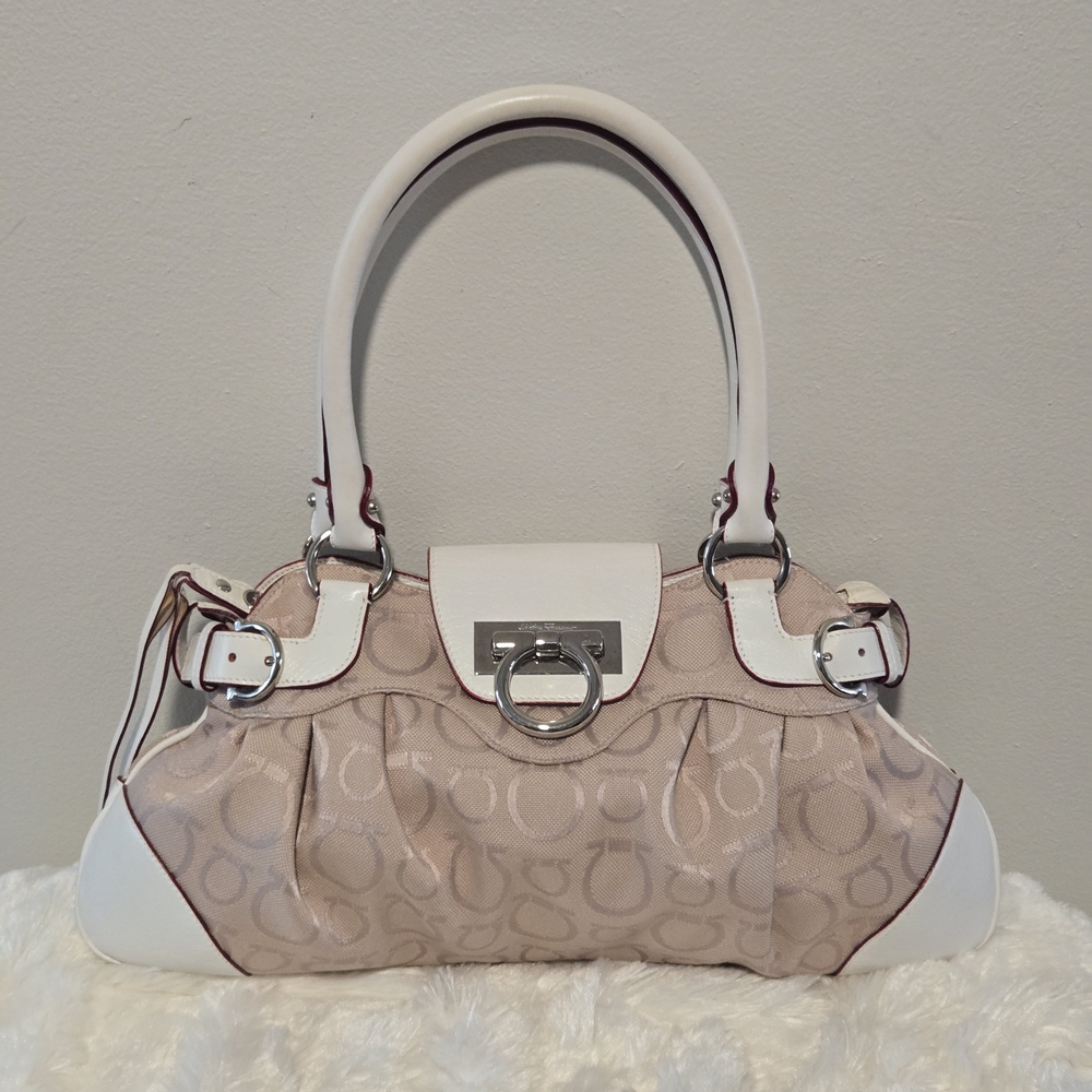 Salvatore Ferragamo Gancini Satchel in Blush Jacquard and White Leather - Picture 11 of 11